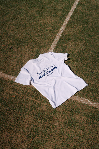 T-shirt Girls run marathons
